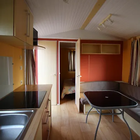 Land's Hause Par La Conciergerie Francaise Emplacement E2a Daire *